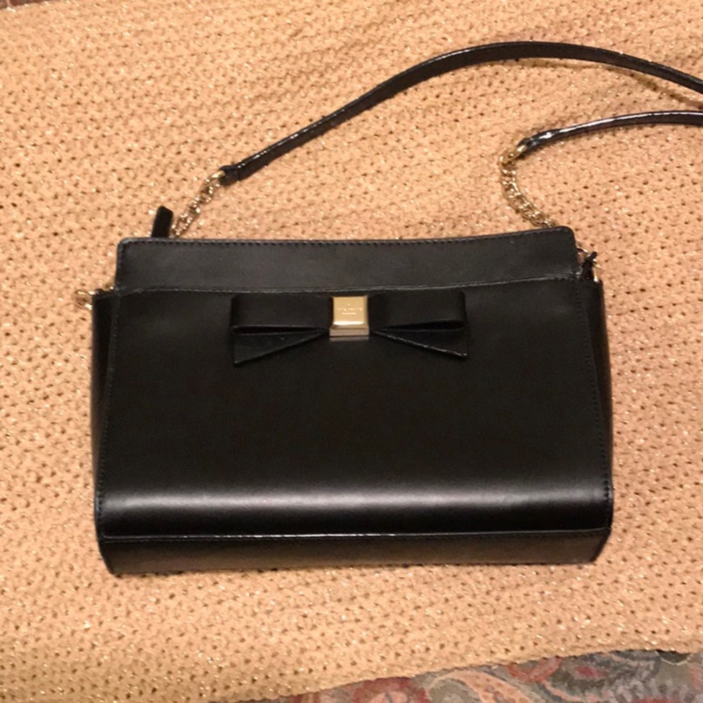 Kate Spade black leather shoulder bag w/gold chain strap. 7” x 10”. Pristine!
